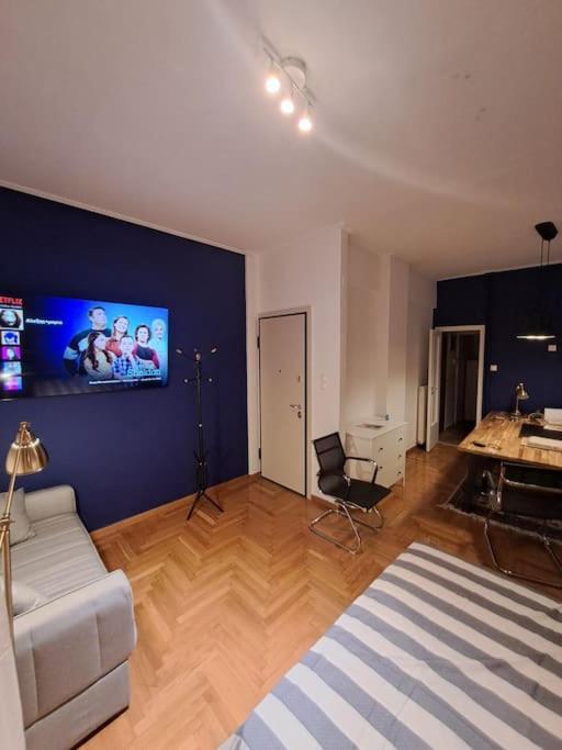 Chic Comfort: Where Cozy Meets Professional Athen Eksteriør bilde